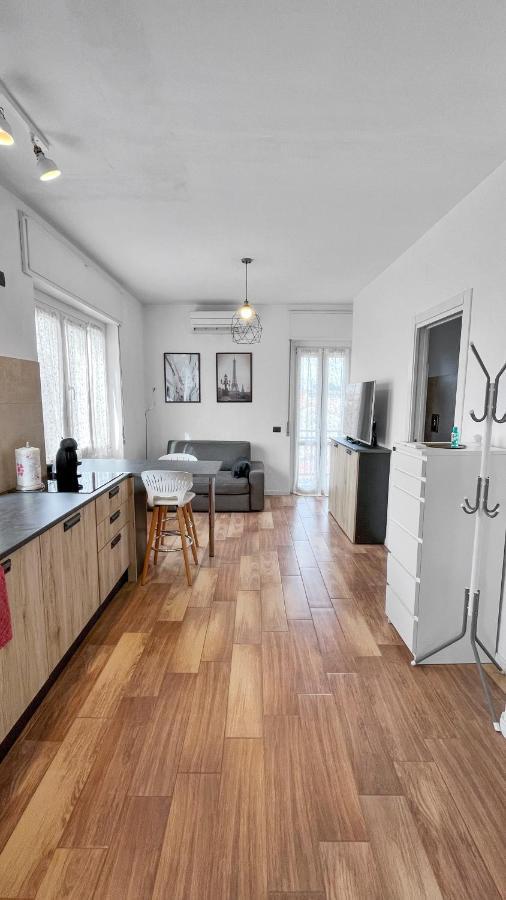Apartament Grazioso E Luminoso Bilocale A Bernareggio Carnate Zewnętrze zdjęcie